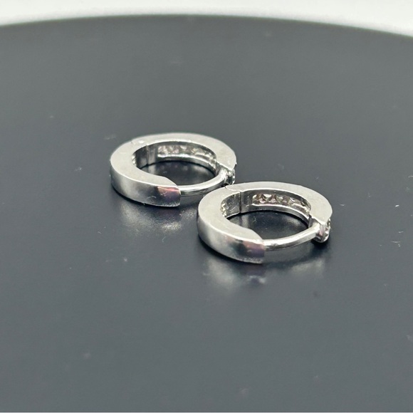 925 Sterling & Clear Stone Huggie Earrings - Picture 5 of 13